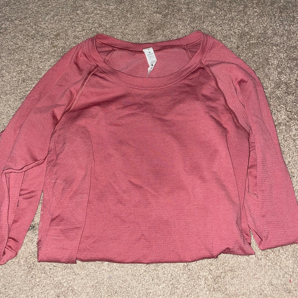 Long sleeve Lulu lemon swiftly tech